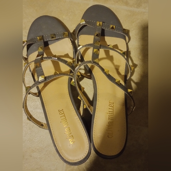 NWOT Olivia Miller heels size 8 - Picture 2 of 4